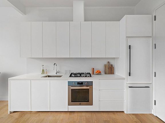 4th image of 54 Dupont St #1A