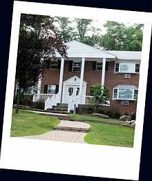 1st image of 4 Kensington Cir APT B