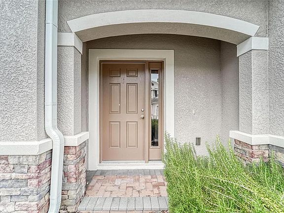 3rd image of 3903 Silverlake Way