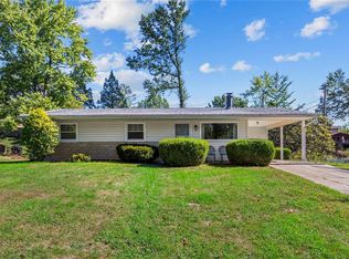 322 Spring Meadows Dr, Ballwin, MO 63011