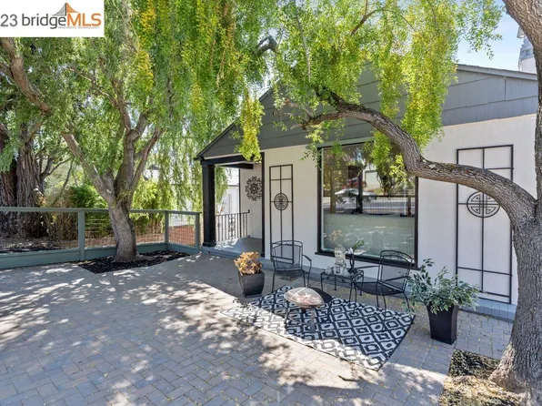 3525 Monterey Blvd, Oakland, CA 94619