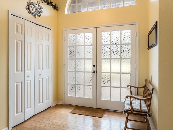 Foyer entry