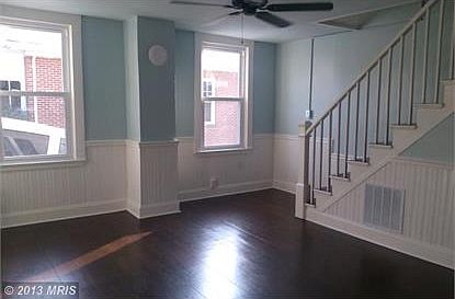 5th image of 479 N Massanutten St
