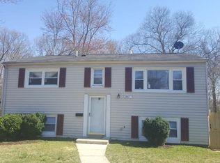 9247 Greenwood Ln, Lanham, MD 20706