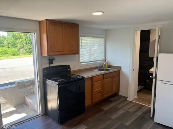 1962 Washington Valley Rd, Martinsville, NJ 08836