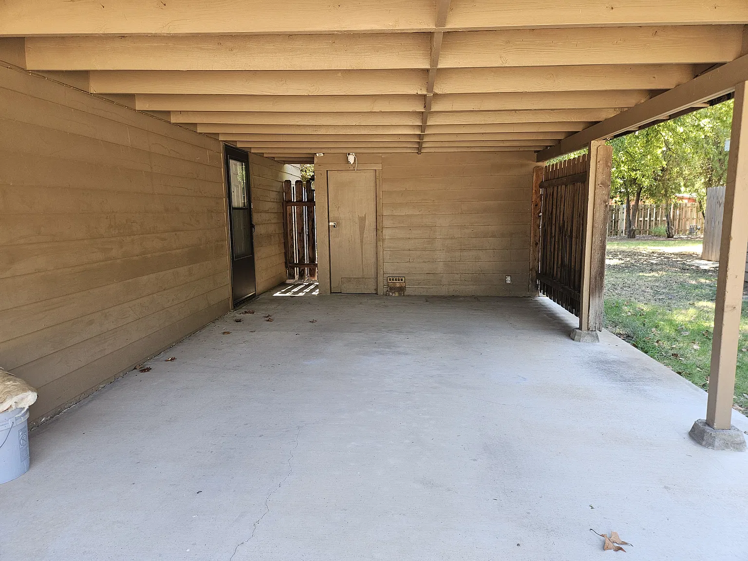 2 bed, 750 sqft, $850 — Photo 3