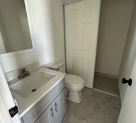 4th image of 800 Bloomfield Ave APT 201