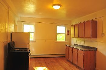 2nd image of 19 Greenwood St