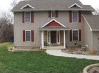 3 Forest Ct, Rock Island, IL 61201