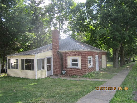 2nd image of 2 Bailey St