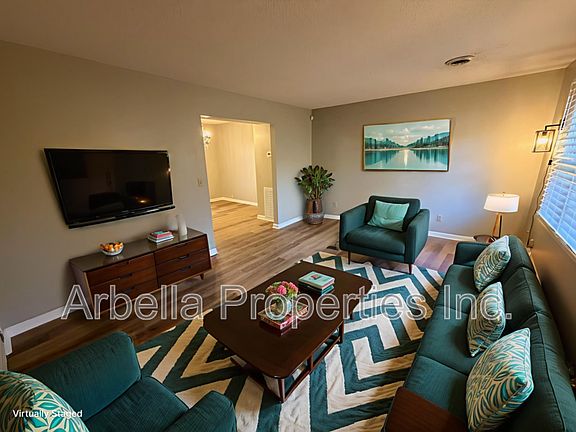 4th image of 1711 Herrin Dr