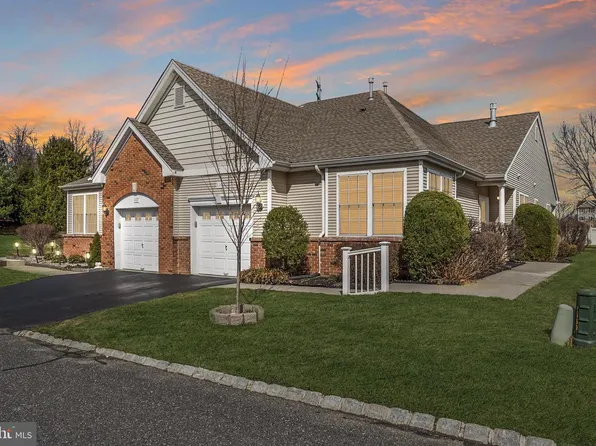 119 Burholme Dr, Hamilton, NJ 08691