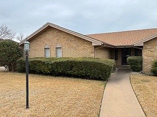 2nd image of 3232 Forrester Ln