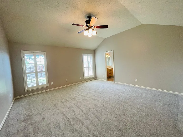 5621 Flowerwood Ln — Photo 23