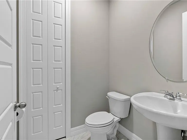 16420 Seven Lakes Ave — Photo 11