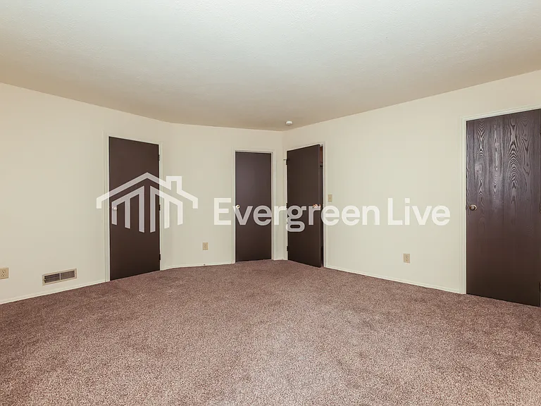 9727 Nettleton Park — Photo 6