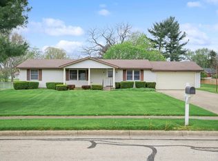 47 Lawnview Dr, Wilmington, OH 45177