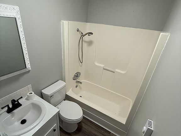 2nd image of 25515 Nugget Dr #1
