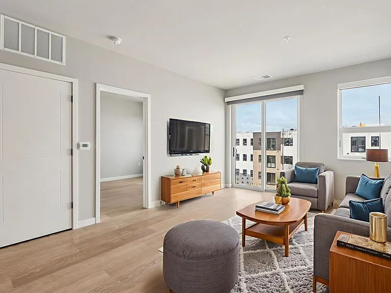 Karrick Apartments — Photo 16