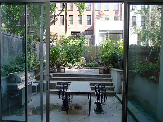 Rented by Sotheby's International Realty | media 16