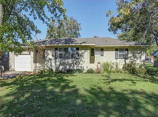 740 W 4th St, Skiatook, OK 74070