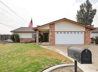 1701 Chastain Way, Bakersfield, CA 93304