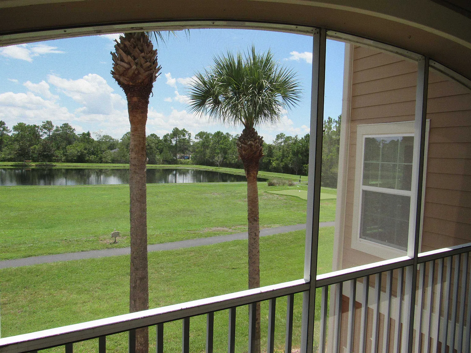 2 bed, 2.0 bath, 990 sqft, $1,700 — Photo 4