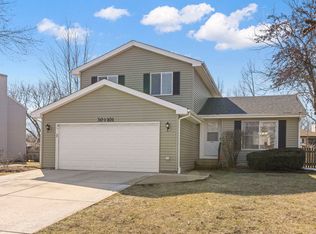 30W101 Branch Ave, Warrenville, IL