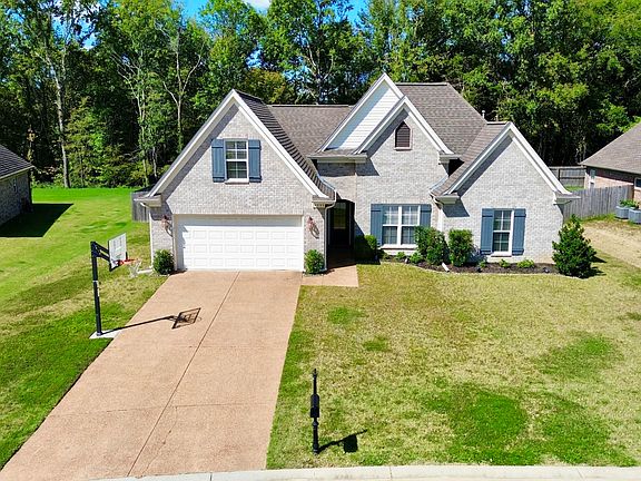 4th image of 4055 Bramblewood Dr