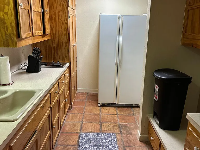 2301 Post Oak Rd #B — Photo 16