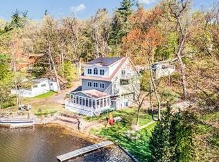 4 Sunset Ln, Lunenburg, MA 01462
