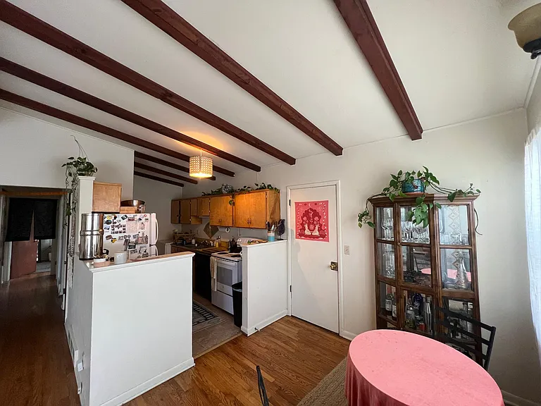 3080 Ash Ave — Photo 4