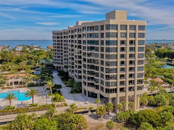 1211 Gulf Of Mexico Dr APT 211, Longboat Key, FL 34228
