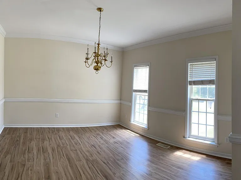 106 Hoboken Ct — Photo 6
