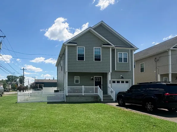 9241 Cambridge St, Philadelphia, PA 19114