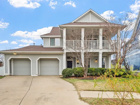 1401 Carriage Ln, Aubrey, TX 76227