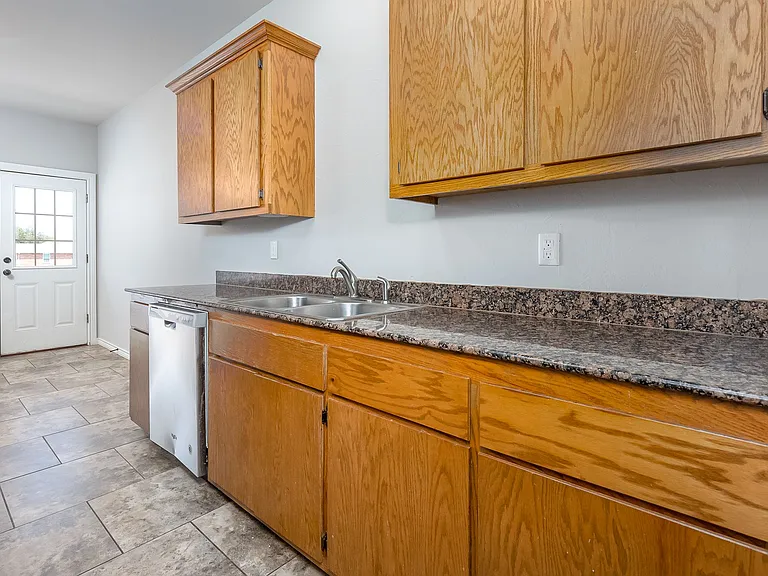Walnut Creek Apartment Homes — Photo 19