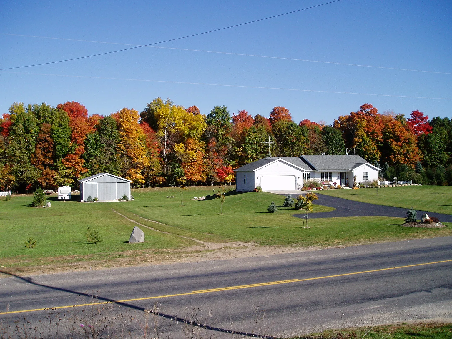 2323 Forteen Mile Rd NE photo 1