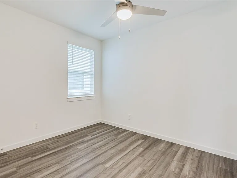 22606 Ginosa Trl — Photo 5