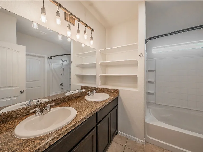 7325 Wavecrest Way — Photo 34