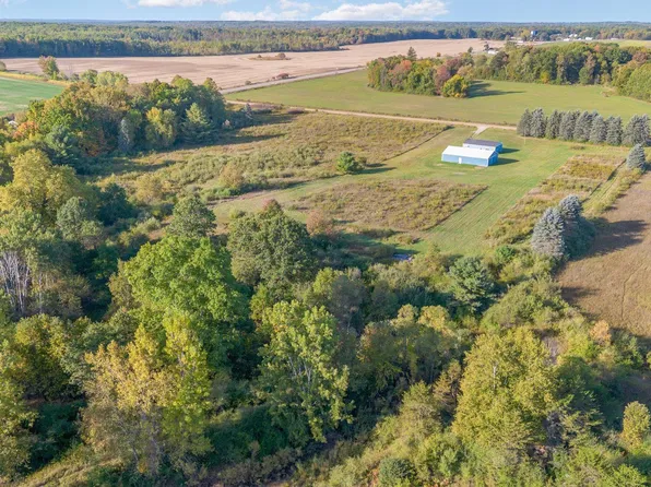 6160 Meredith Grade Rd, Harrison, MI 48625