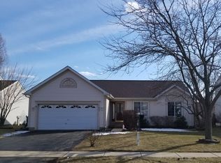 107 Bay View Ln, Grayslake, IL 60030