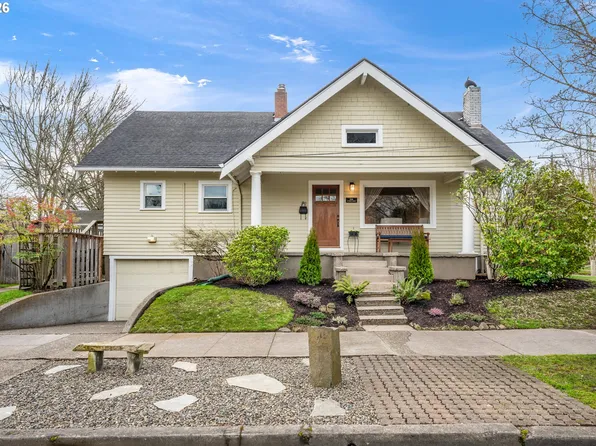 2106 SE Knapp St, Portland, OR 97202
