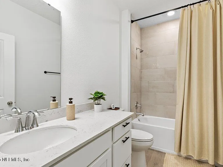 9719 Giada Dr — Photo 31