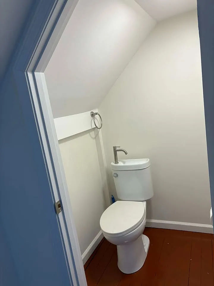3 bed, 1.5 bath, 940 sqft, $1,500 — Photo 2