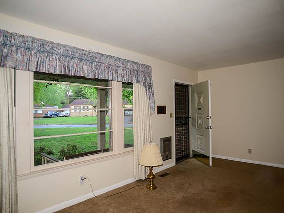 2nd image of 4606 Force Dr NW