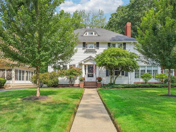 2699 W Saint James Pkwy, Cleveland Heights, OH 44106