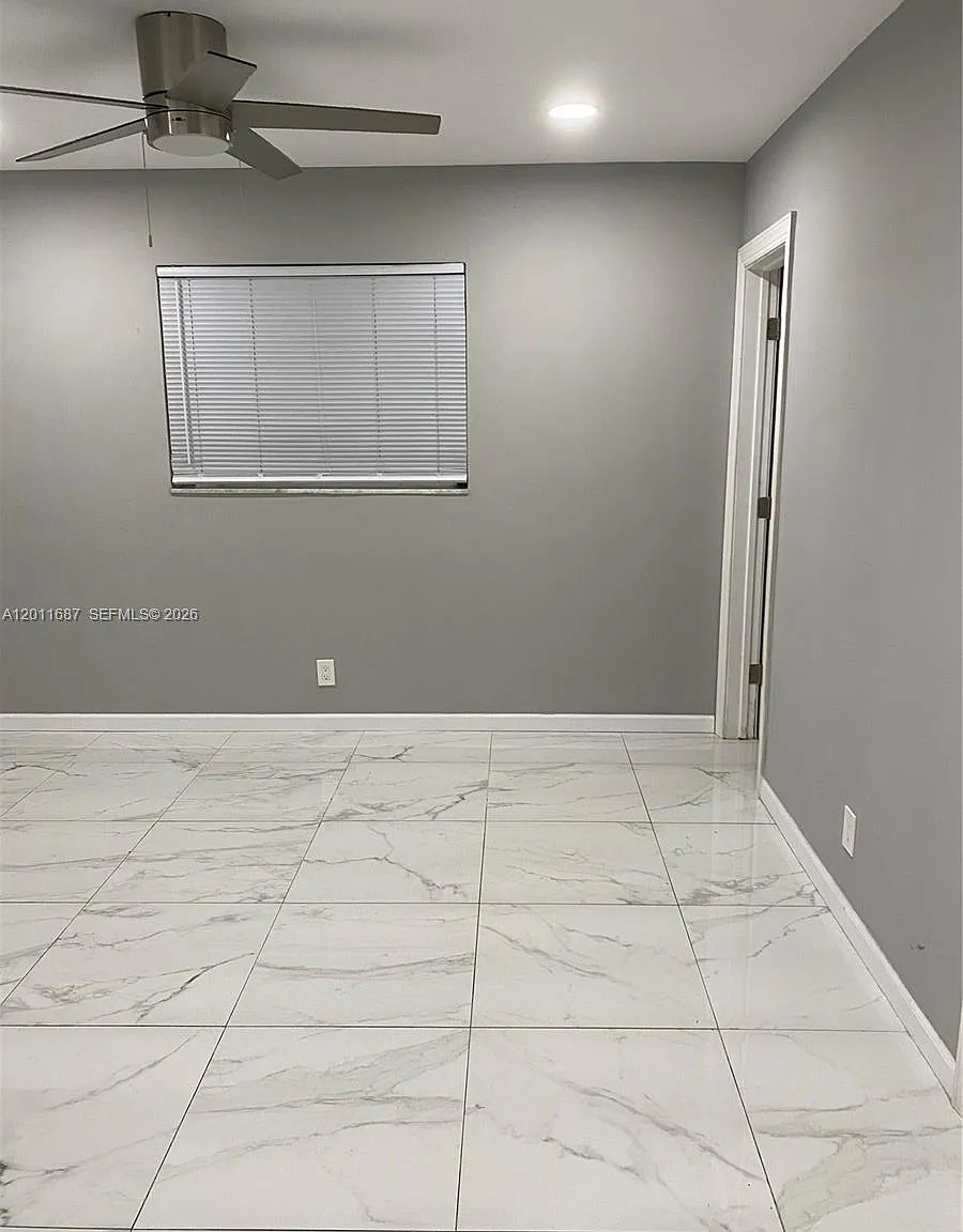 Coral Springs Sub No 1 — Photo 4