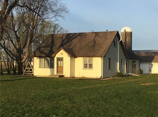987 218th Ave, Pella, IA 50219
