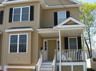 110 4th St, Medford, MA 02155